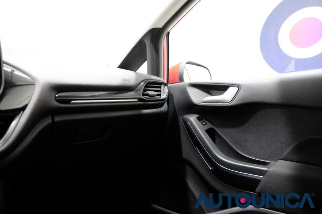 FORD Fiesta usata, con Luci diurne