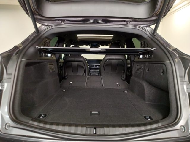 ALFA ROMEO Stelvio usata, con Controllo automatico clima