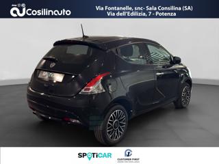 LANCIA Ypsilon usata, con Autoradio