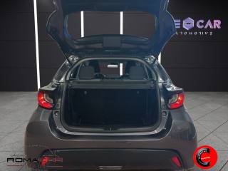 TOYOTA Yaris usata, con Bracciolo