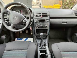 MERCEDES-BENZ A 180 usata 9