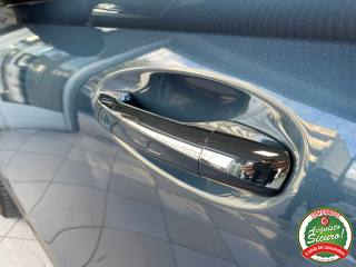 MERCEDES-BENZ GLB 200 usata, con Volante multifunzione