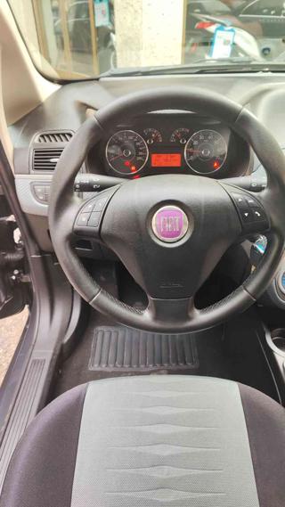 FIAT Grande Punto usata 15