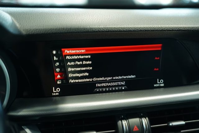 ALFA ROMEO Stelvio usata, con Portellone posteriore elettrico