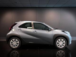 TOYOTA Aygo X usata, con Autoradio
