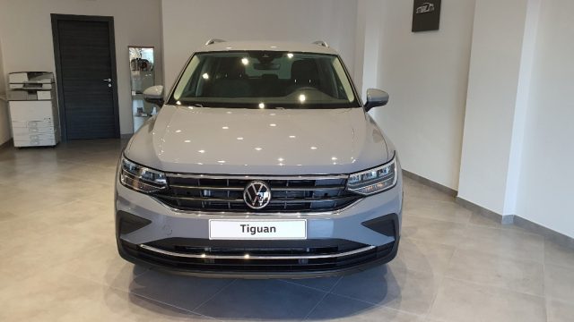VOLKSWAGEN Tiguan usata, con Airbag