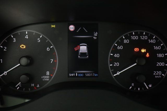 TOYOTA Yaris usata 6