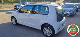 VOLKSWAGEN up! usata, con Autoradio