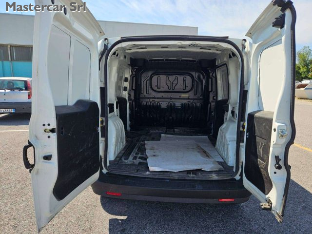 FIAT Doblo usata, con USB