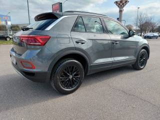 VOLKSWAGEN T-Roc usata, con Alzacristalli elettrici