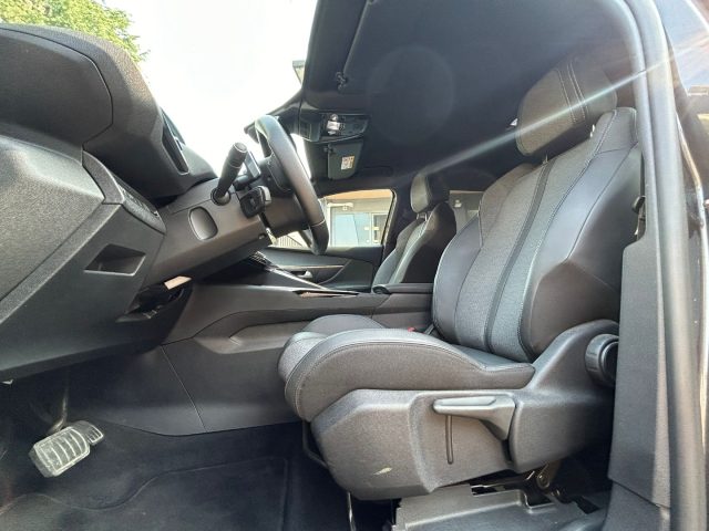 PEUGEOT 5008 usata, con Controllo elettronico della corsia