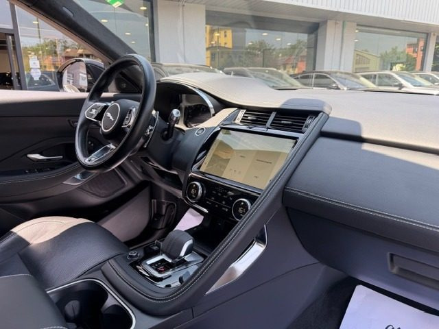 JAGUAR E-Pace usata, con Cruise Control