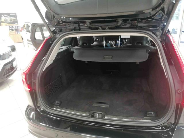 VOLVO V60 Cross Country usata, con Climatizzatore