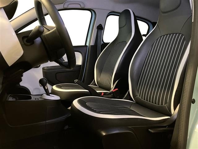 RENAULT Twingo usata 10