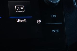 VOLKSWAGEN Taigo usata, con Apple CarPlay