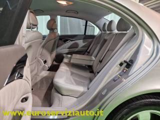 MERCEDES-BENZ E 320 usata 31