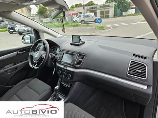 VOLKSWAGEN Sharan usata, con Touch screen