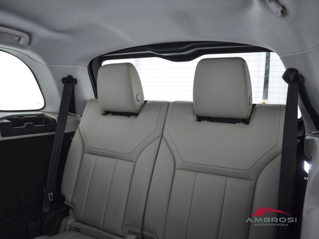 LAND ROVER Discovery usata 10