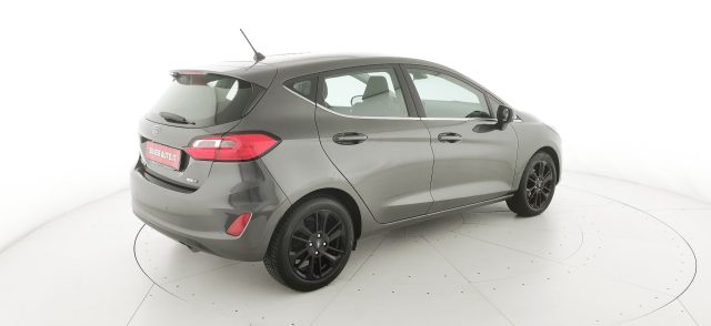 FORD Fiesta usata, con USB