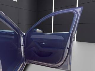 PEUGEOT 308 usata, con Fari LED