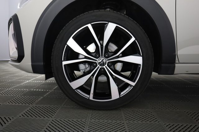 VOLKSWAGEN Taigo usata 8