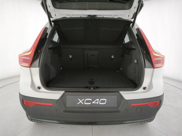VOLVO XC40 usata, con Sensori di parcheggio anteriori