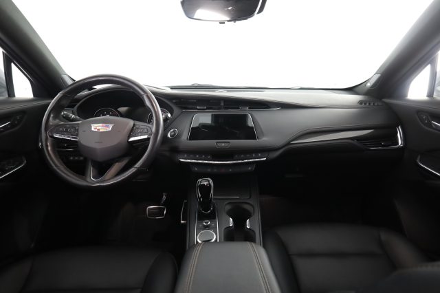 CADILLAC XT4 usata 10