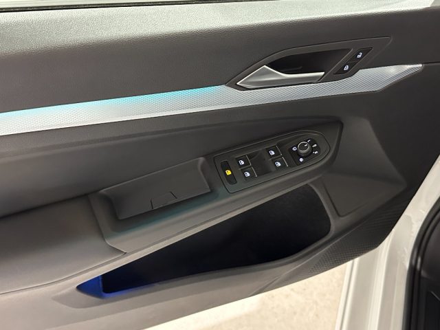VOLKSWAGEN Golf usata, con Fari LED
