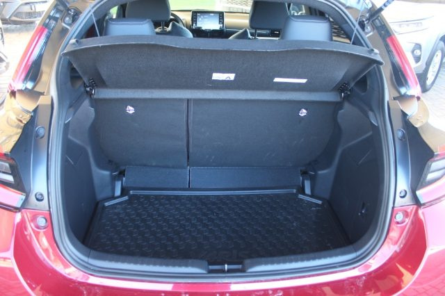 TOYOTA Yaris usata, con Servosterzo