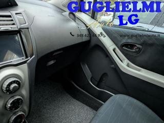 TOYOTA Yaris usata, con Autoradio digitale