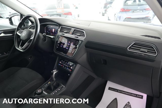 VOLKSWAGEN Tiguan usata, con Specchietti laterali elettrici