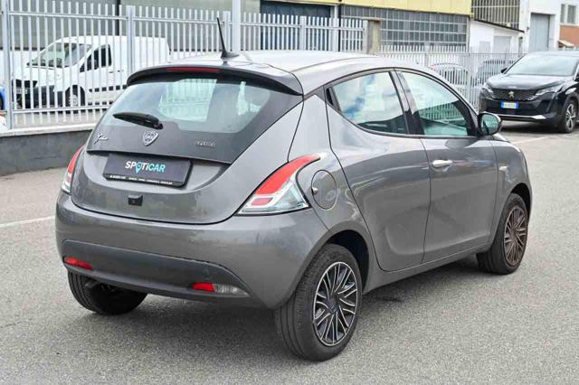 LANCIA Ypsilon usata, con Airbag laterali