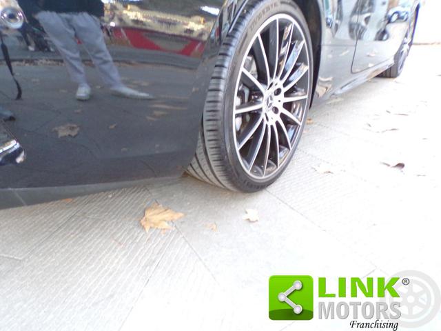 MERCEDES-BENZ E 220 usata, con Sensori di parcheggio anteriori