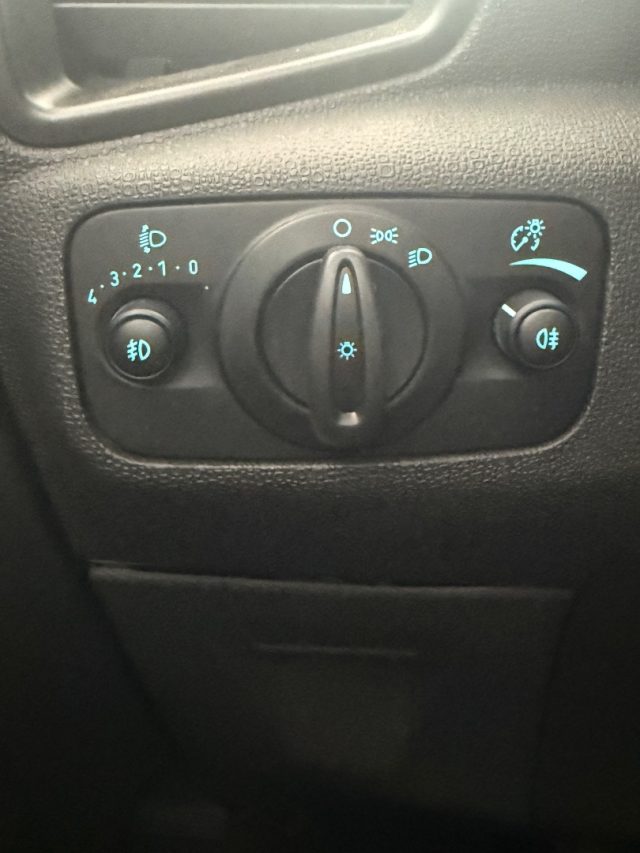 FORD EcoSport usata 18