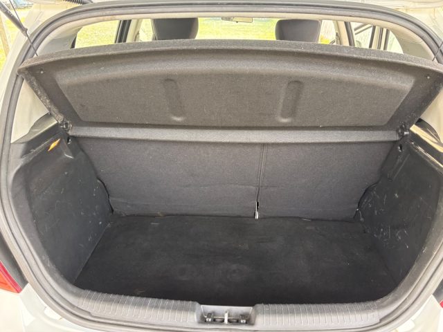 HYUNDAI i20 usata, con Volante multifunzione