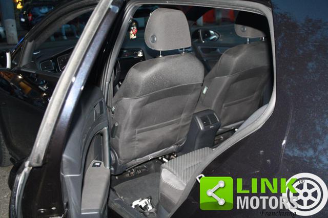 VOLKSWAGEN Golf usata, con Touch screen