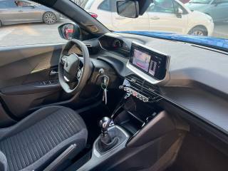PEUGEOT 2008 usata, con Sensore di pioggia