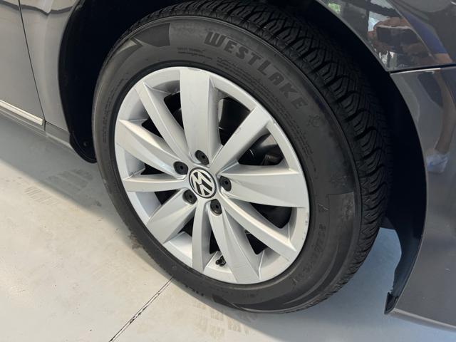 VOLKSWAGEN Passat usata, con Airbag Passeggero