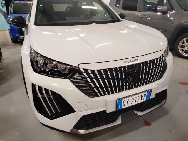PEUGEOT 2008 usata, con Autoradio