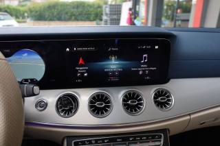 MERCEDES-BENZ E 220 usata, con Frenata d