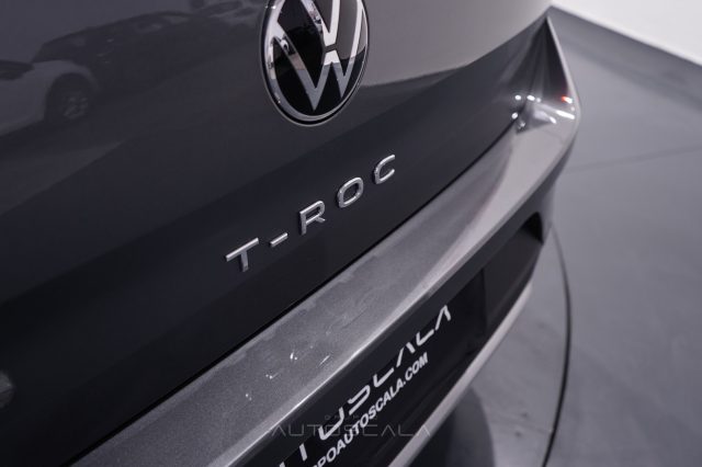 VOLKSWAGEN T-Roc usata 32