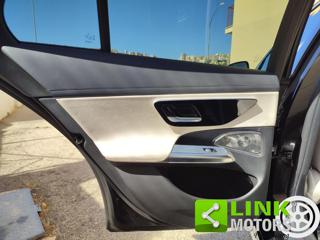 MERCEDES-BENZ E 220 usata, con Sedile posteriore sdoppiato