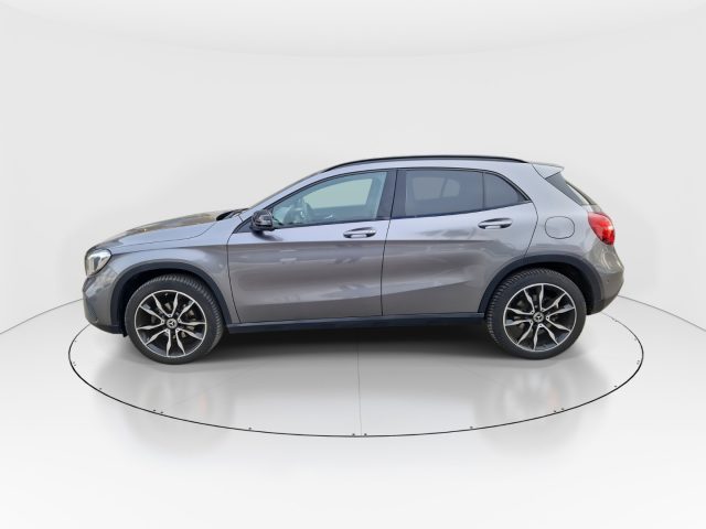 MERCEDES-BENZ GLA 200 usata, con Chiusura centralizzata