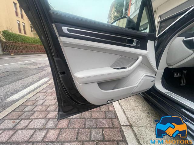 PORSCHE Panamera usata, con Bluetooth