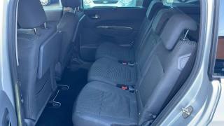 PEUGEOT 5008 usata, con Sensori di parcheggio posteriori