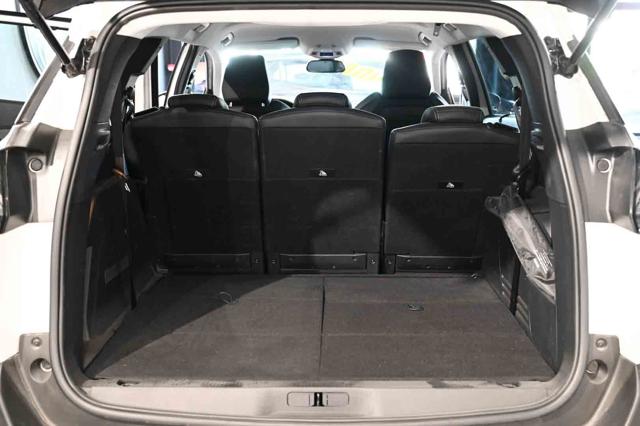 PEUGEOT 5008 usata, con Cerchi in lega