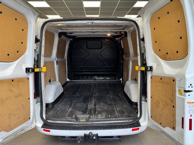 FORD Transit Custom usata, con Gancio traino