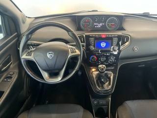 LANCIA Ypsilon usata, con ESP