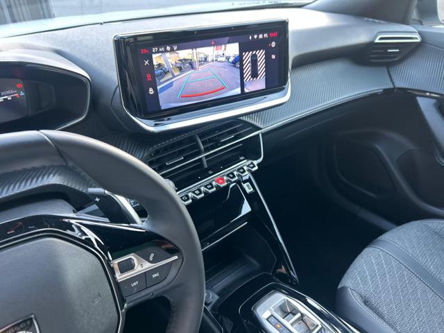 PEUGEOT 2008 usata, con Controllo automatico clima