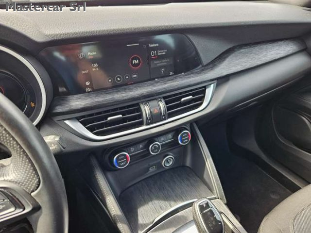 ALFA ROMEO Stelvio usata, con Park Distance Control